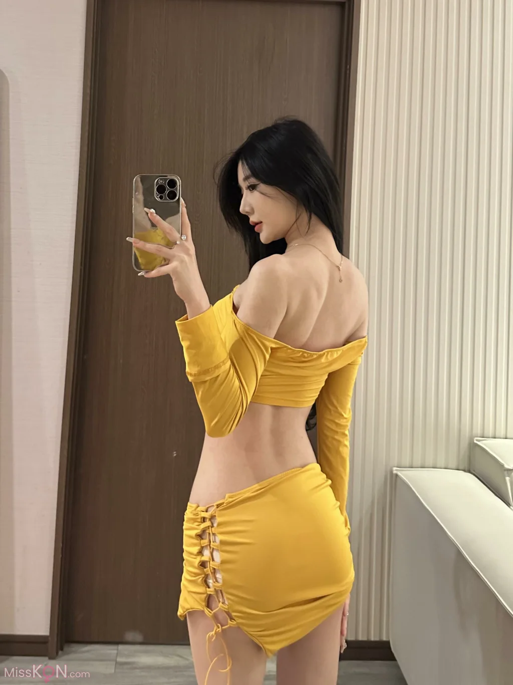 黎允熙baby: 柠檬黄 (36 photos) - ( Page 1 / 2 )