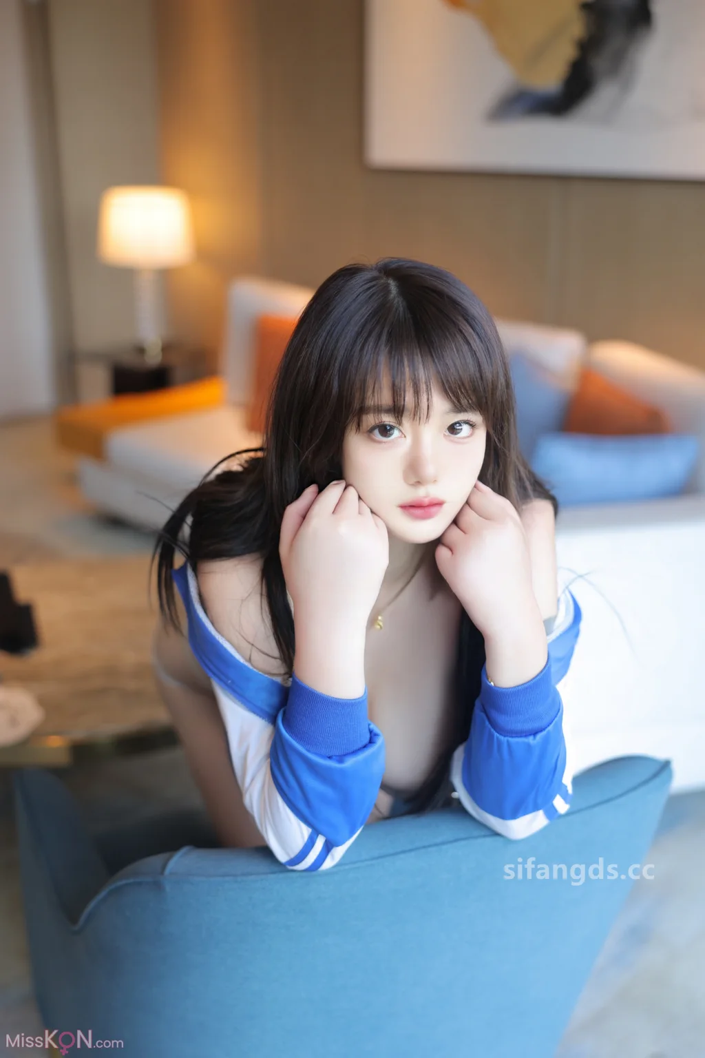[XR Uncensored] 陈柒柒: R18 秀人网模特 清纯学生装 (87 photos) - ( Page 1 / 5 )