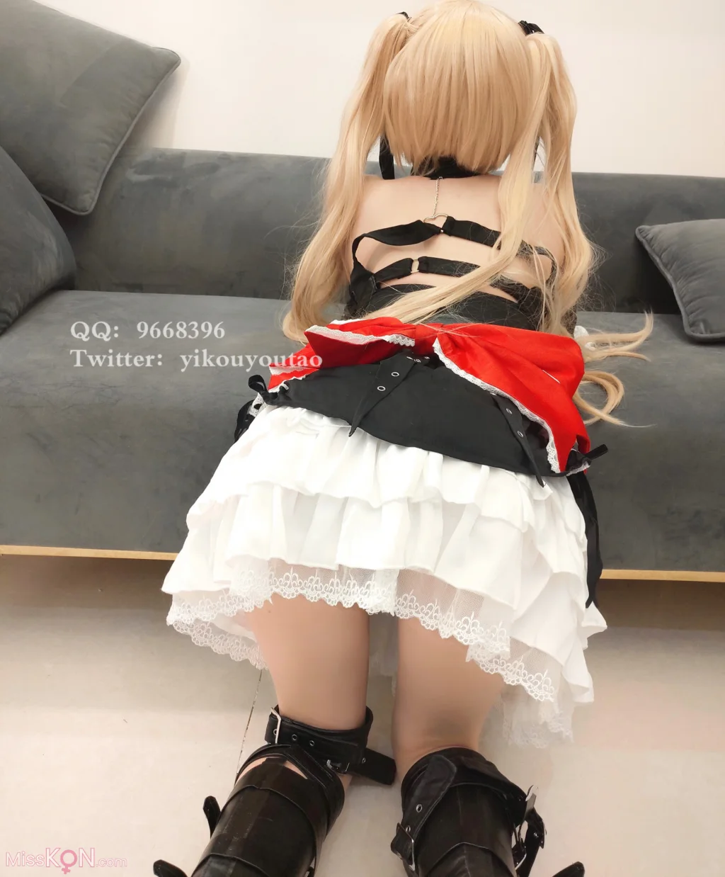 Coser@萌白酱 (一口幼桃): 最新顶级私拍-COS玛丽罗斯紫薇 (34 photos )