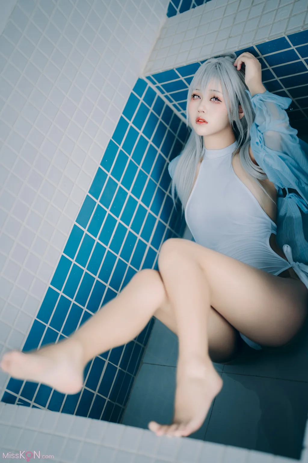 Coser@萌芽儿o0: 白泳装 (25 ảnh) - ( Page 1 / 2 )