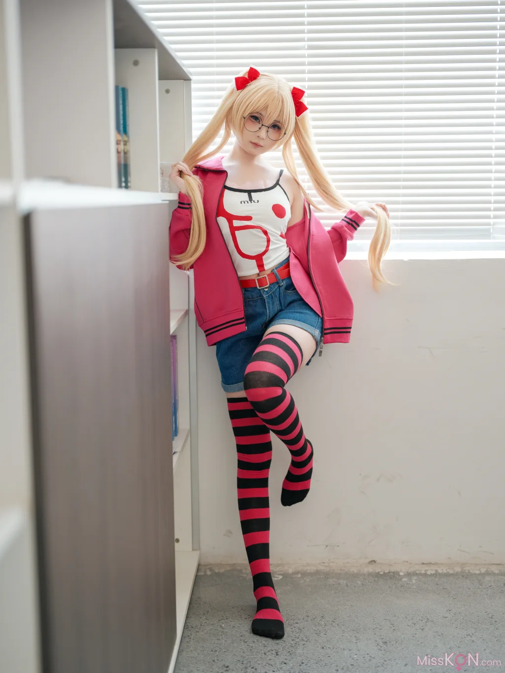 Coser@幼水铃衣: 鬼父 秋月爱莉 (82 ảnh) - ( Page 1 / 5 )
