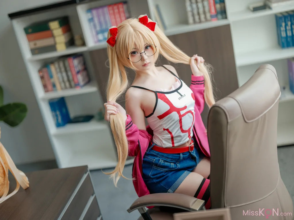 Coser@幼水铃衣: 鬼父 秋月爱莉 (82 ảnh) - ( Page 1 / 5 )