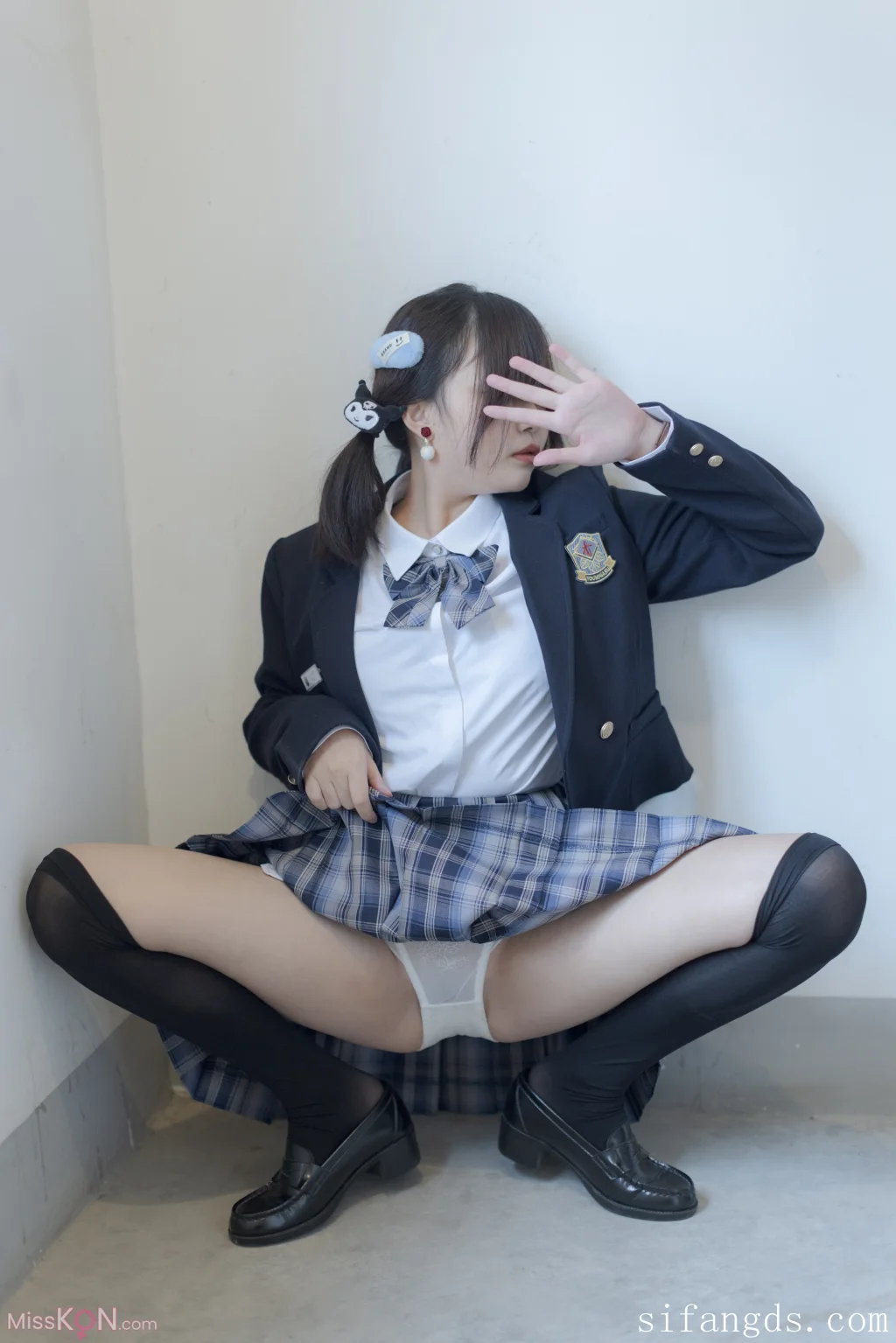 [森萝财团写真] 小安 R18 内部定制 JK制服浴缸 (105 ảnh ) - ( Page 1 / 3 )