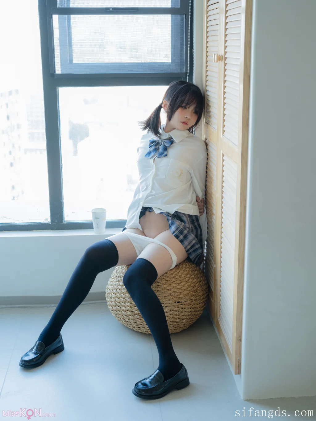 [森萝财团写真] 小安 R18 内部定制 JK制服浴缸 (105 photos + 1 video) – Page 2