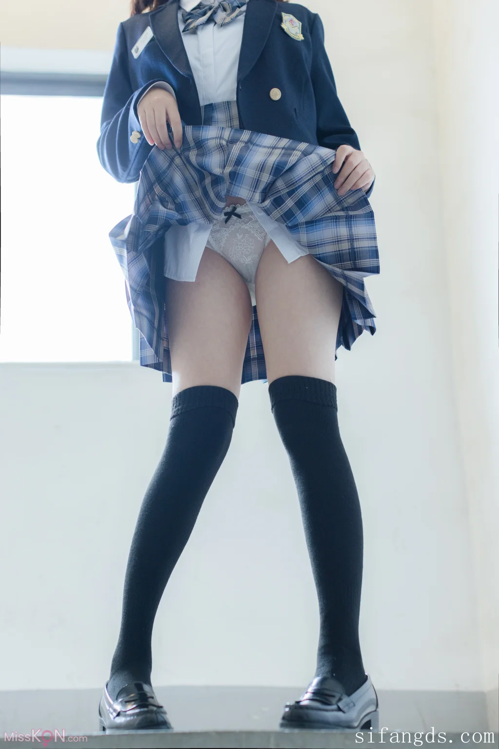[森萝财团写真] 小安 R18 内部定制 JK制服浴缸 (105 photos + 1 video) – Page 4