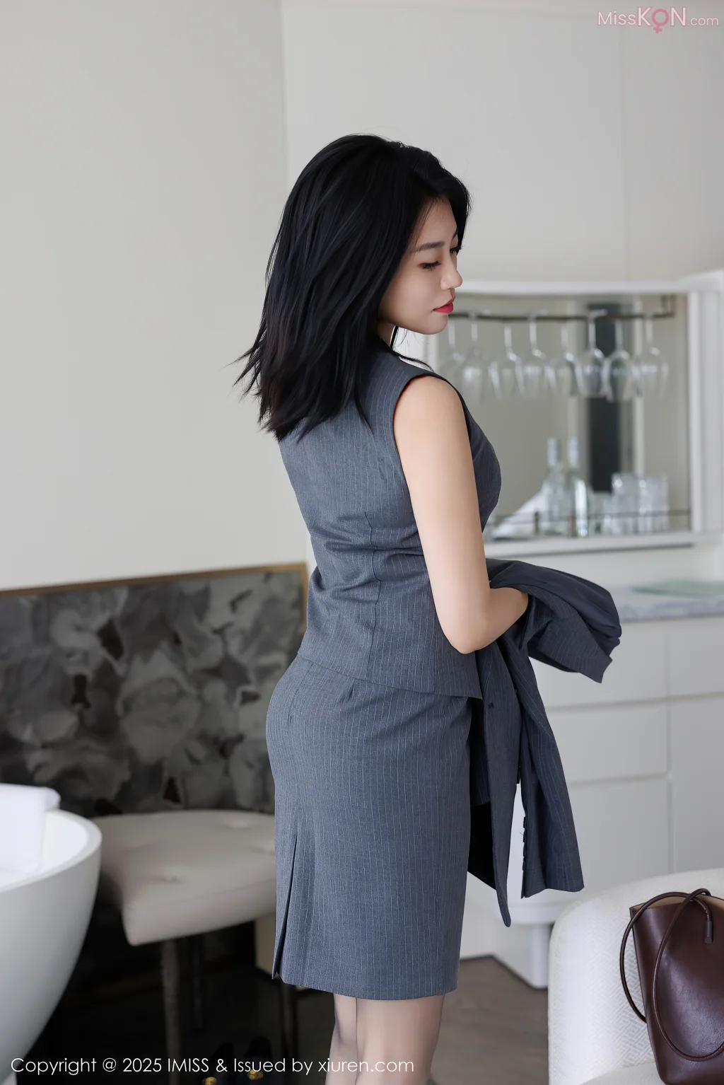 IMISS Vol.787: 许诺Sabrina (107 photos)
