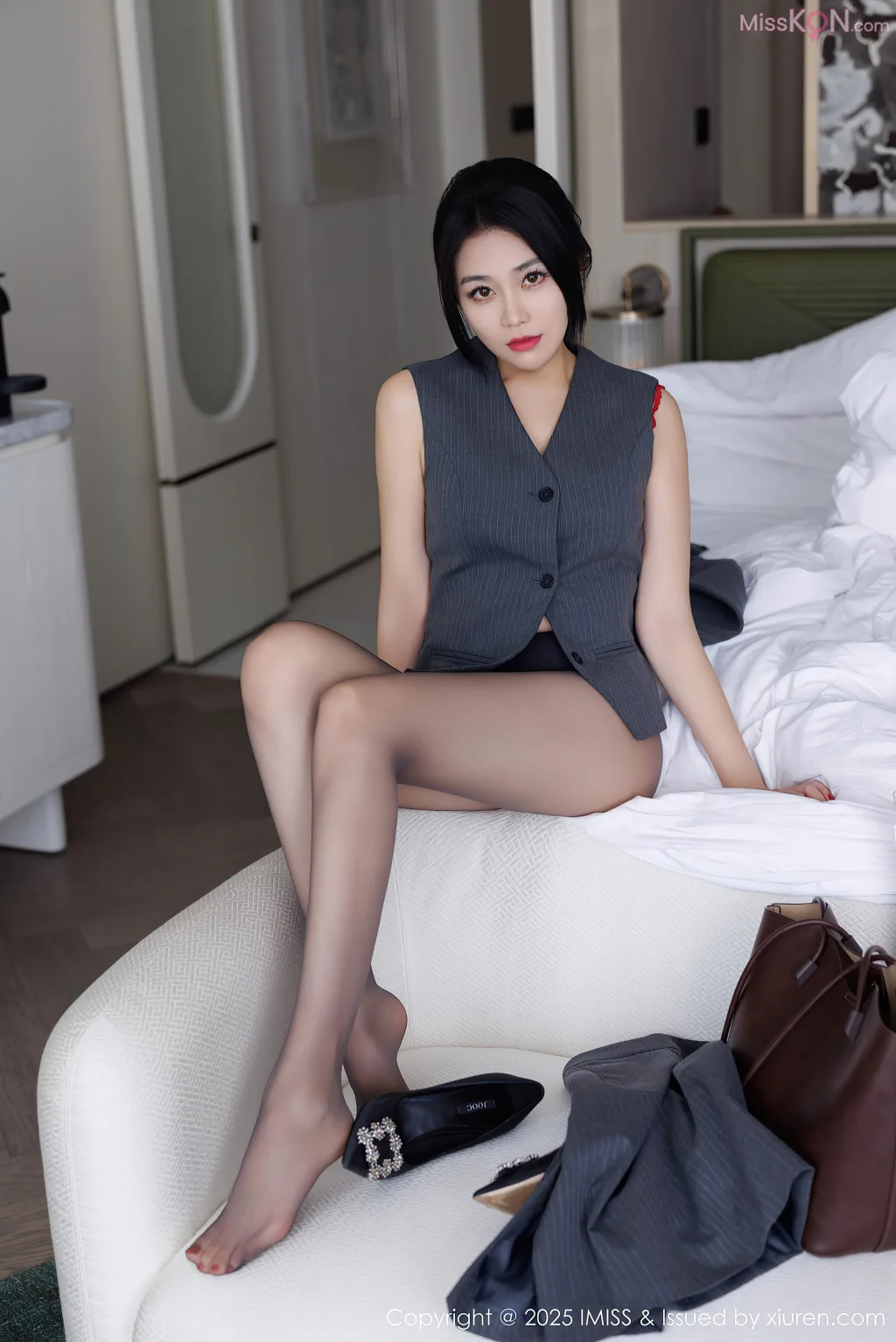 IMISS Vol.787: 许诺Sabrina (107 photos)