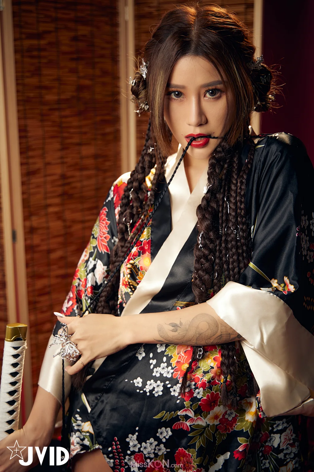 [JVID] Lara 雙囍: 聖上寵幸首選～傾國傾城囍媚娘 婀娜多姿 酥胸外露 (135 photos)