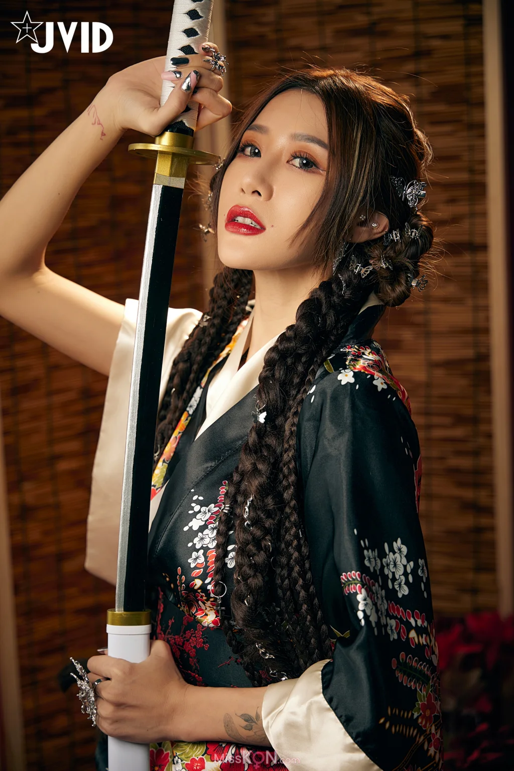 [JVID] Lara 雙囍: 聖上寵幸首選～傾國傾城囍媚娘 婀娜多姿 酥胸外露 (135 photos)