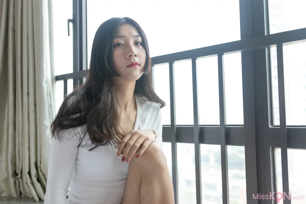 [Private Photoshoot] 小何: 國模 大尺度 私拍套圖 (264 photos)