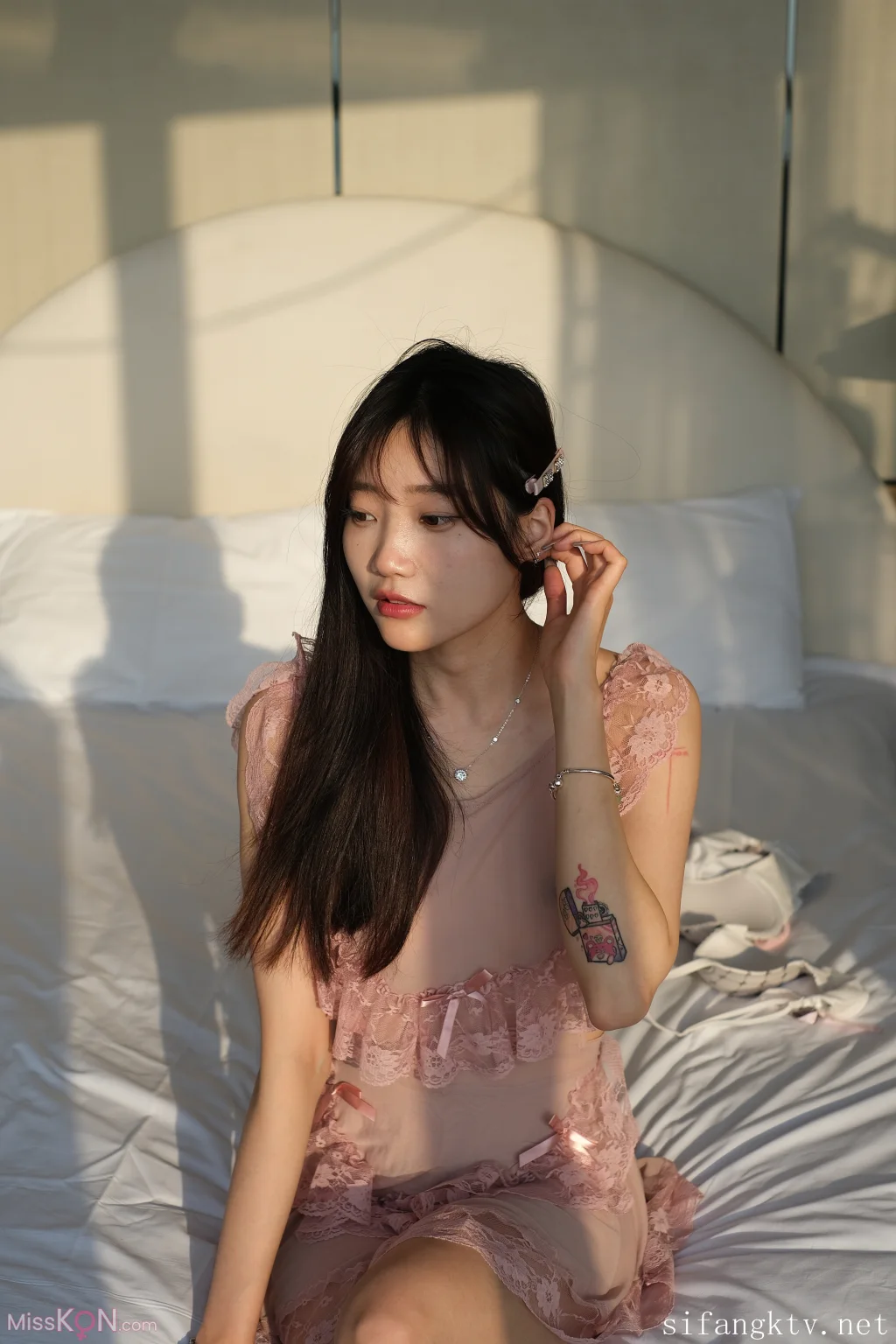 希威社 Photography: 小初 福利私拍 暮光 (287 photos)