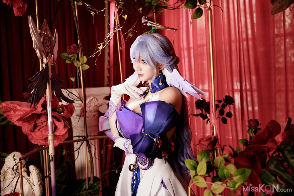 Coser@阿雪雪: 崩坏 – 星穹铁道 知更鸟 (90 photos)
