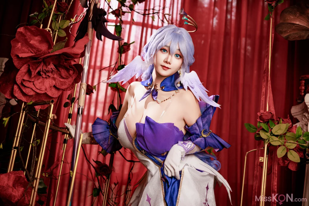 Coser@阿雪雪: 崩坏 – 星穹铁道 知更鸟 (90 photos)