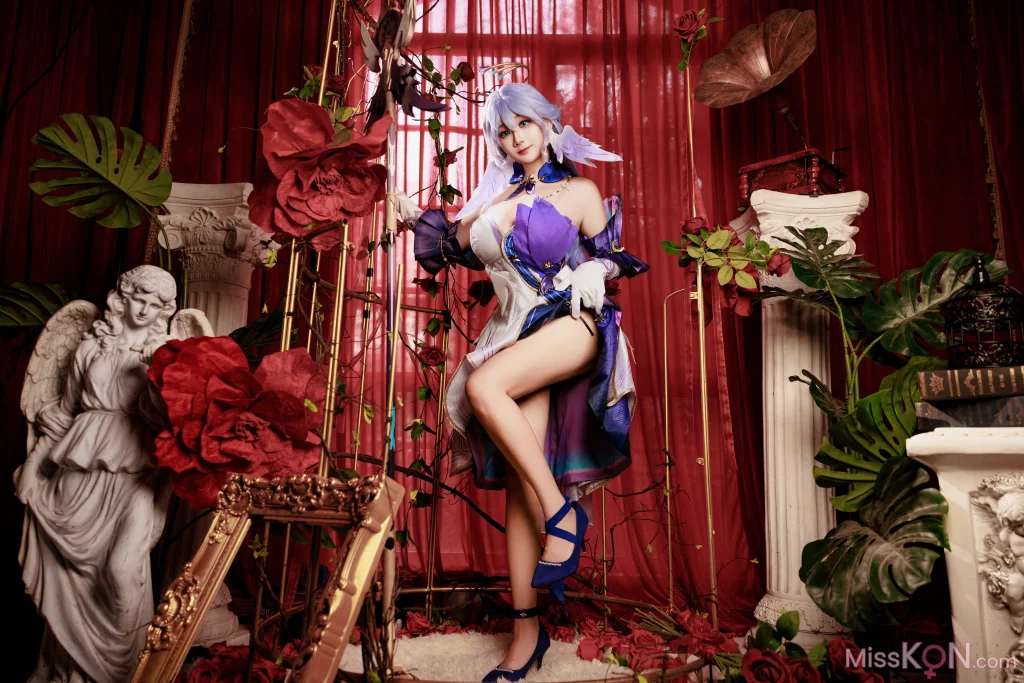 Coser@阿雪雪: 崩坏 – 星穹铁道 知更鸟 (90 photos)