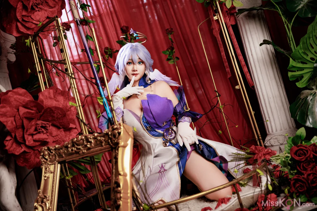 Coser@阿雪雪: 崩坏 – 星穹铁道 知更鸟 (90 photos)