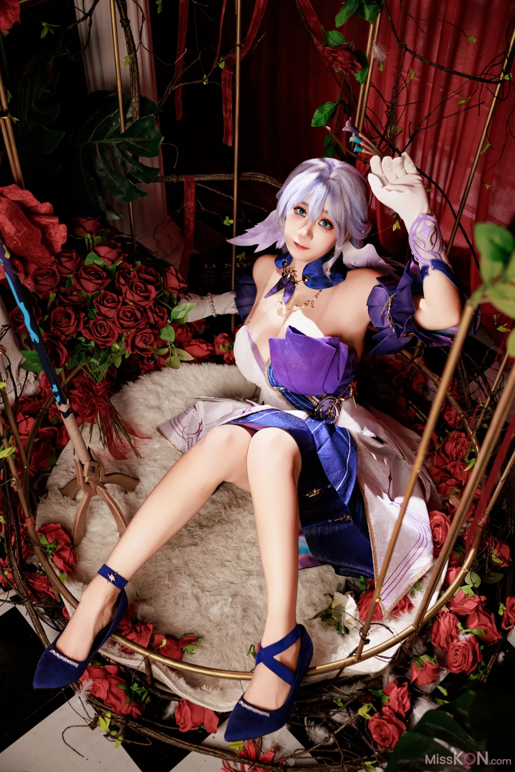 Coser@阿雪雪: 崩坏 – 星穹铁道 知更鸟 (90 photos)