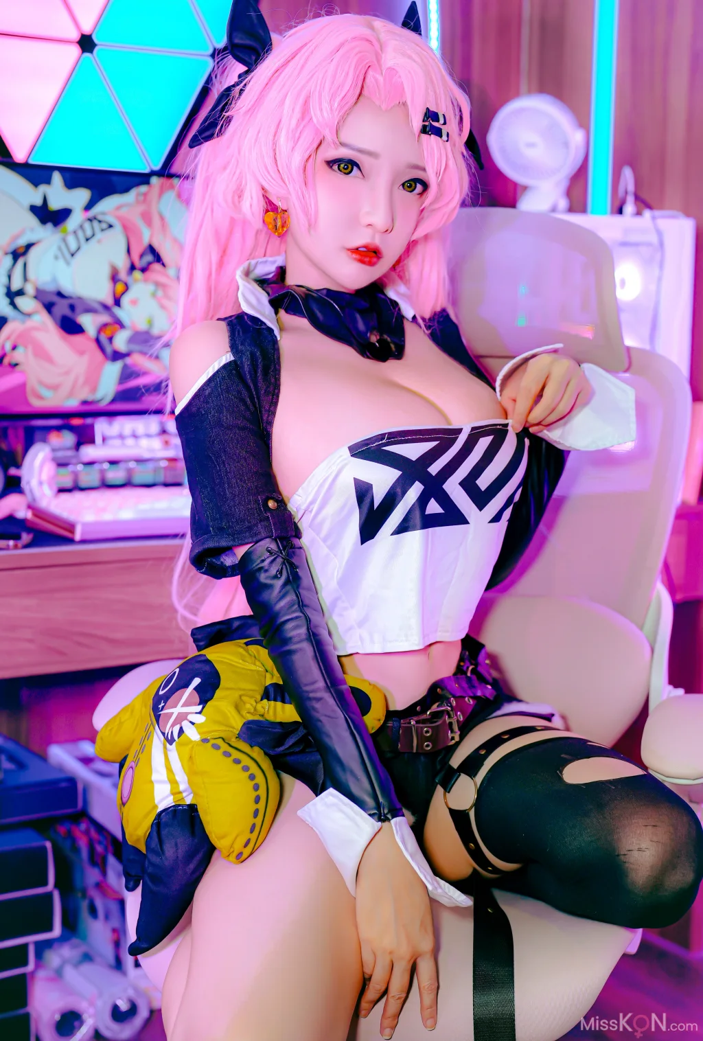 Coser@Potato Godzilla: Nicole Zenless Zone Zero (25 ảnh) - ( Page 1 / 2 )