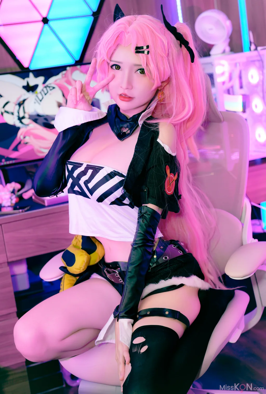Coser@Potato Godzilla: Nicole Zenless Zone Zero (25 ảnh) - ( Page 1 / 2 )