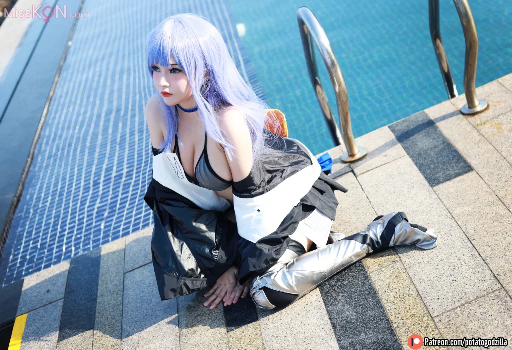Coser@Potato Godzilla: 泳装 Meltryllis (42 photos)