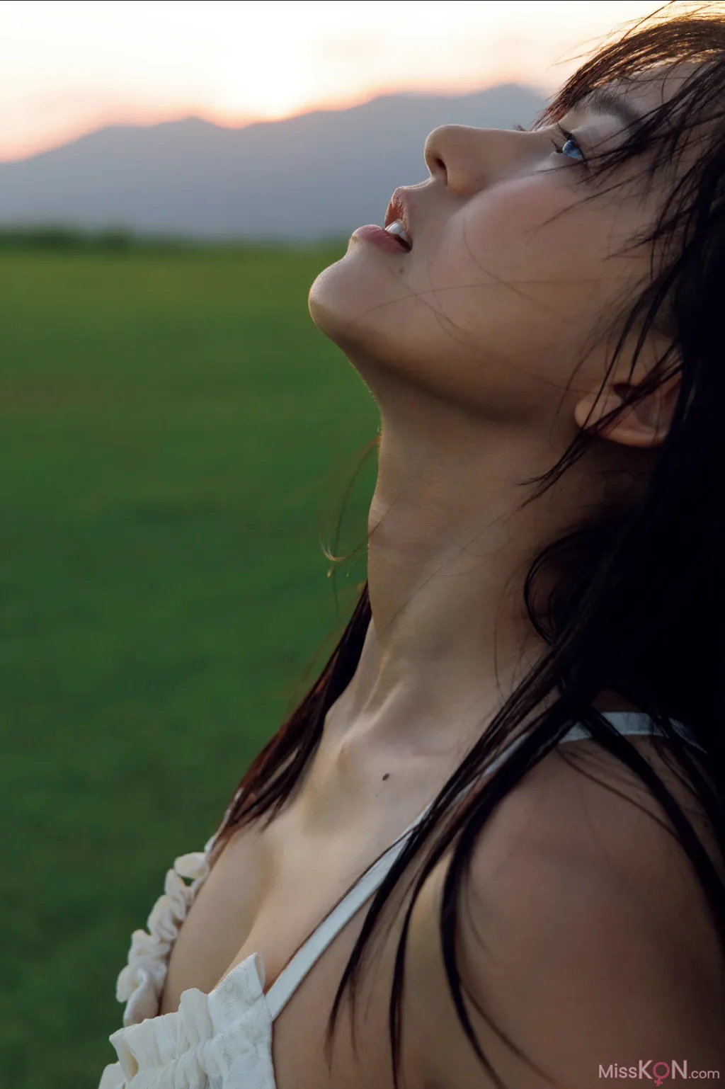 [JP] Shida Nene (志田音々): 優雅な挑発 (16 ảnh)