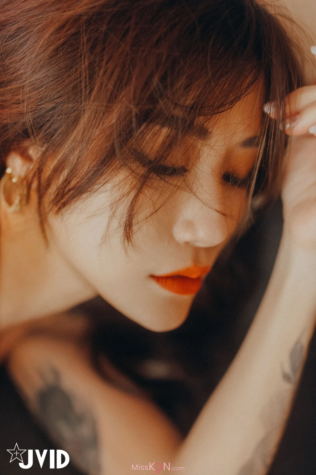 [JVID] Lara 雙囍: 🔞就想一個晚上做完不留遺憾⚡探索肉體神秘三角洲😎那征服你我的迷人電眼🔥讓精氣全數爆發🌋 (129 photos)