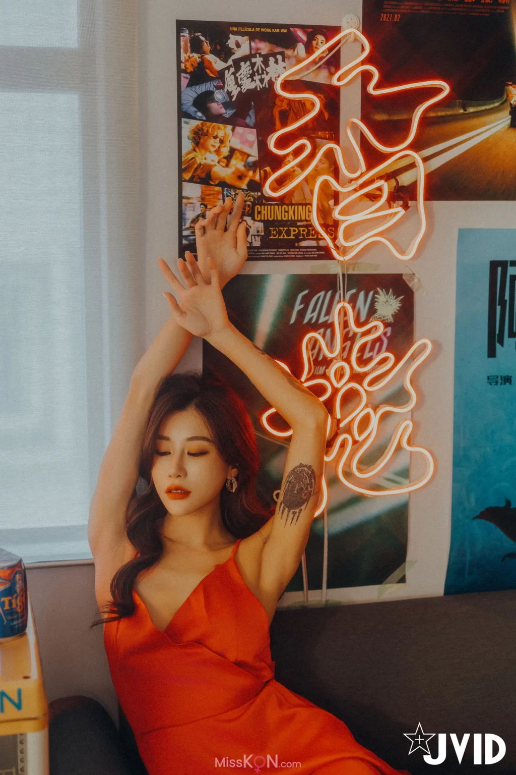 [JVID] Lara 雙囍: 🔞就想一個晚上做完不留遺憾⚡探索肉體神秘三角洲😎那征服你我的迷人電眼🔥讓精氣全數爆發🌋 (129 photos)