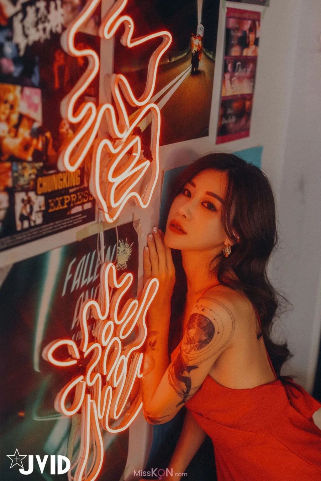 [JVID] Lara 雙囍: 🔞就想一個晚上做完不留遺憾⚡探索肉體神秘三角洲😎那征服你我的迷人電眼🔥讓精氣全數爆發🌋 (129 photos)