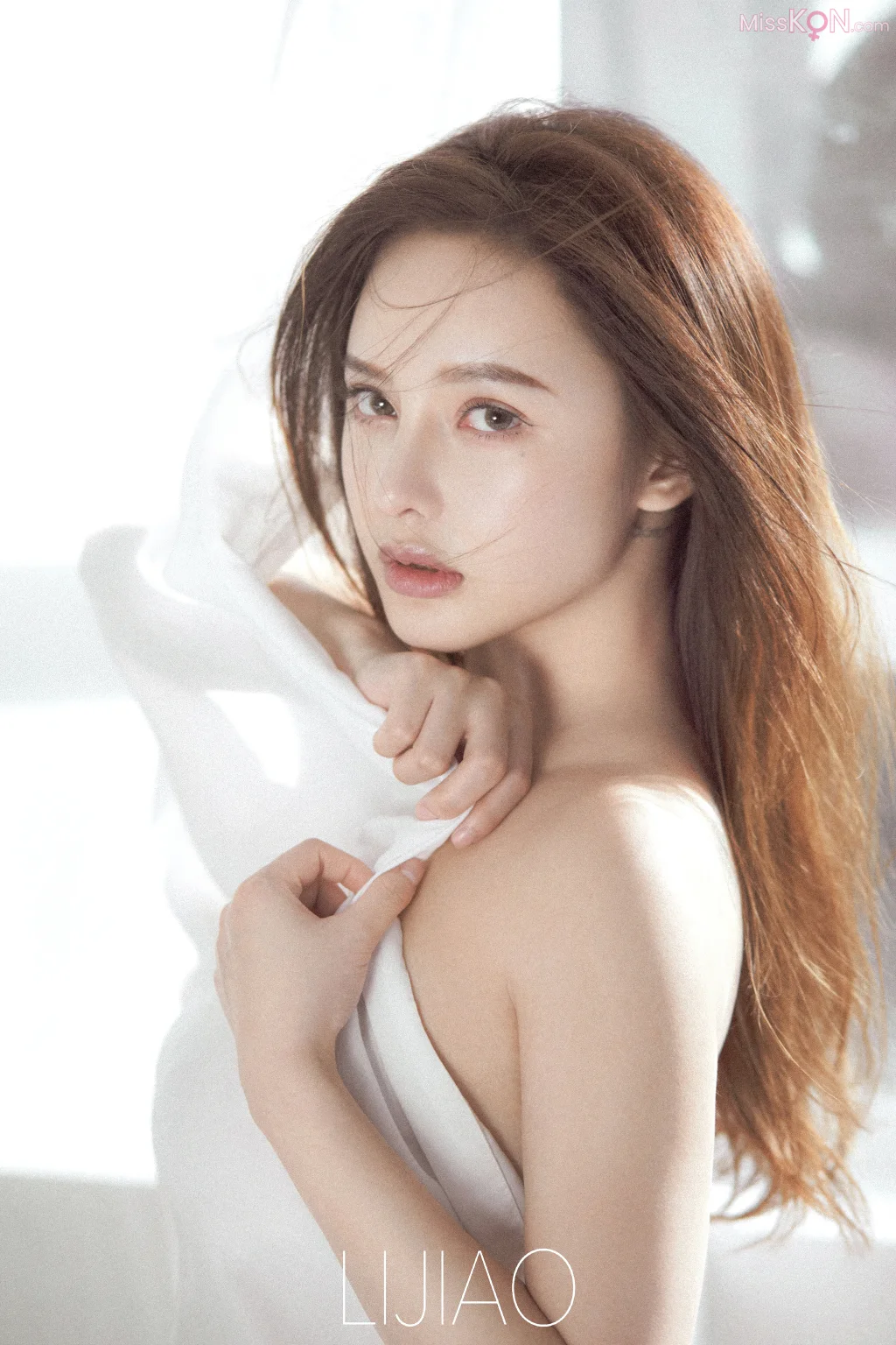 LIJIAO李娇 Vol.003: 情色唯美露脸极品女体艺术私拍 (53 photos)