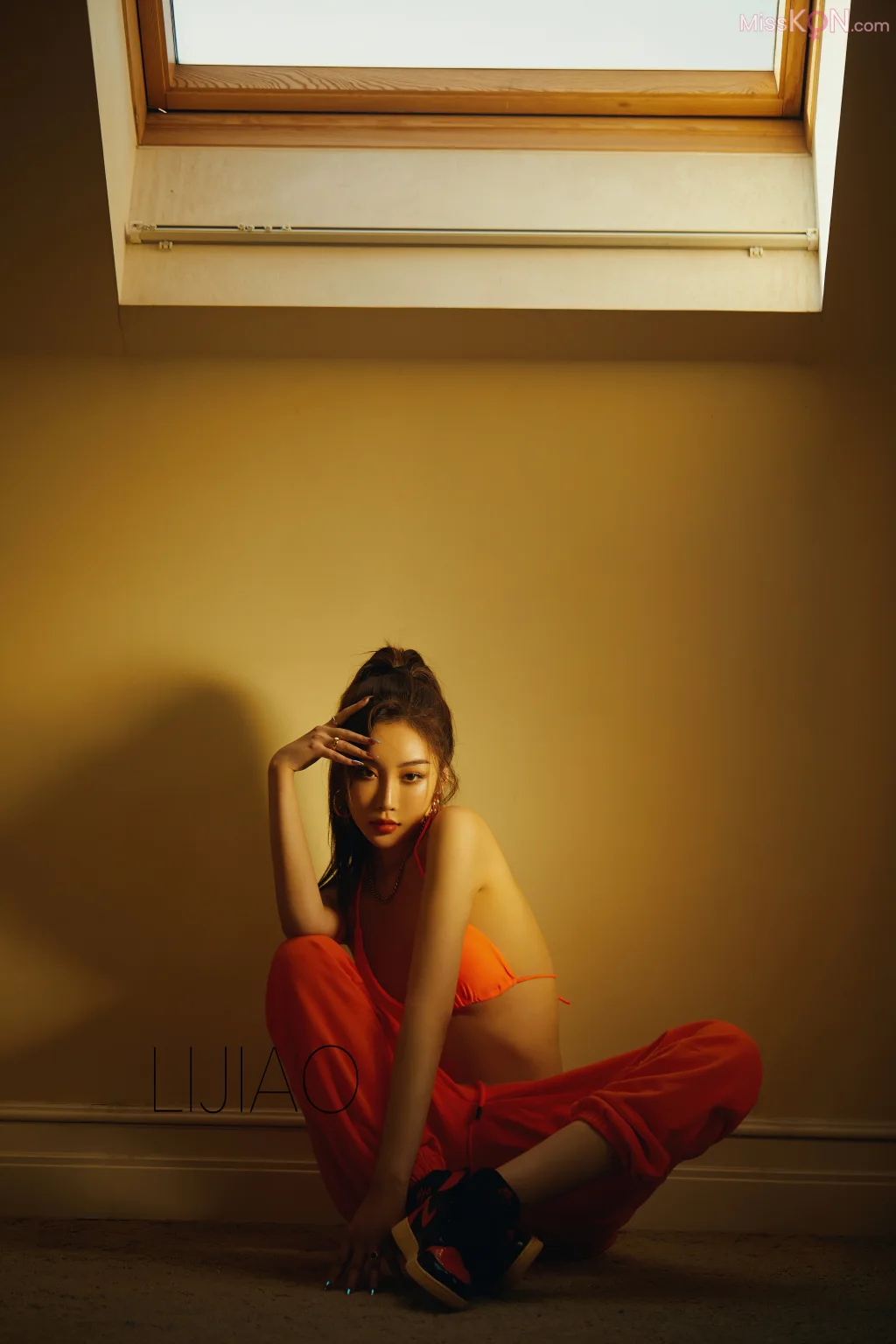 LIJIAO李娇 Vol.003: 情色唯美露脸极品女体艺术私拍 (53 photos)