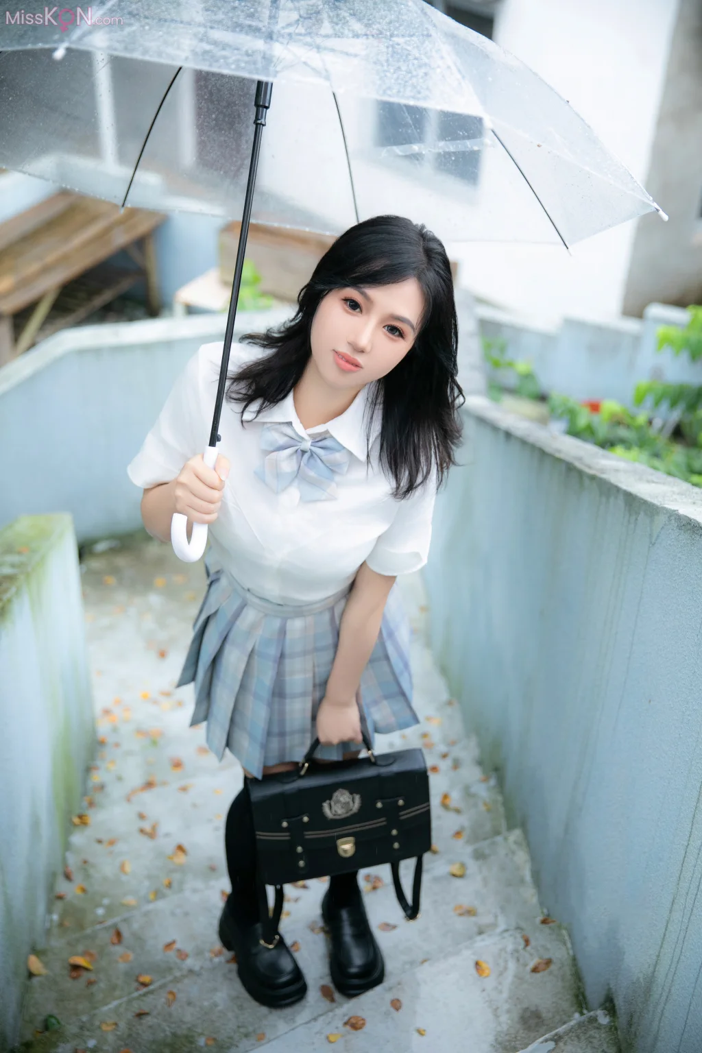 [XR Uncensored] 金小依: R18 秀人网模特 JK学生妹 (96 ảnh ) - ( Page 1 / 5 )