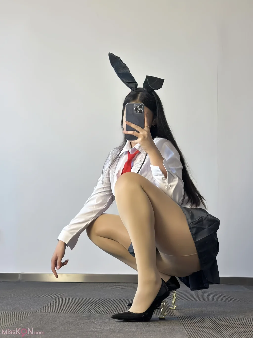 美邵女Baby: 兔女郎学姐性感肉丝 (40 photos)