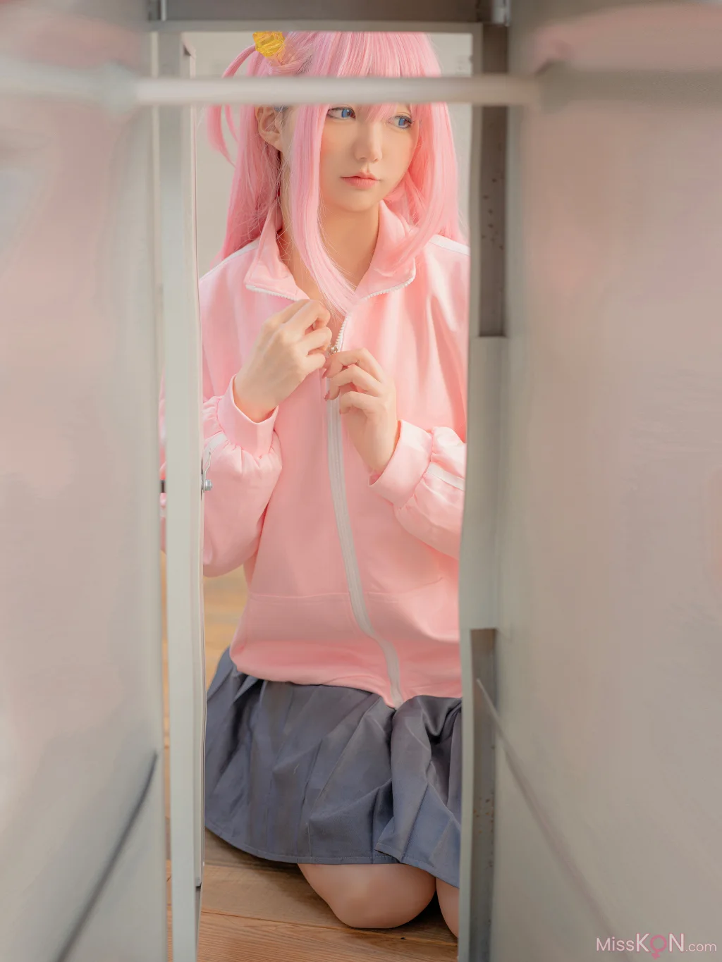 Coser@NAGISA魔物喵: ぼっち・ざ・ろっく (80 photos)