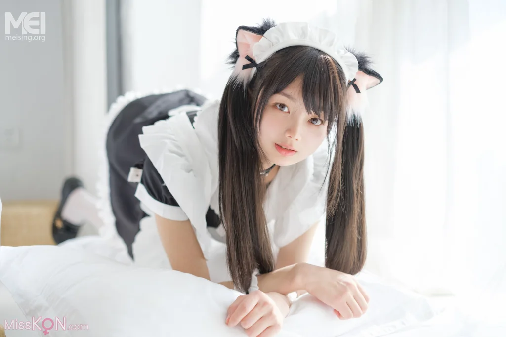 Coser@稚乖画册: 赤西夜夜 – 女仆 (84 photos)