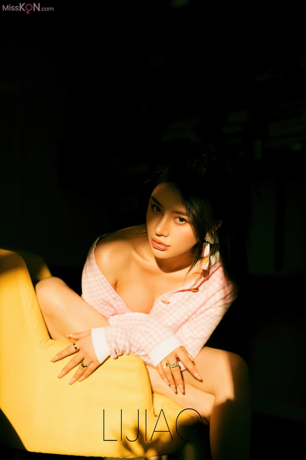 LIJIAO李娇 Vol.006: 情色唯美露脸极品女体艺术私拍 (53 photos)