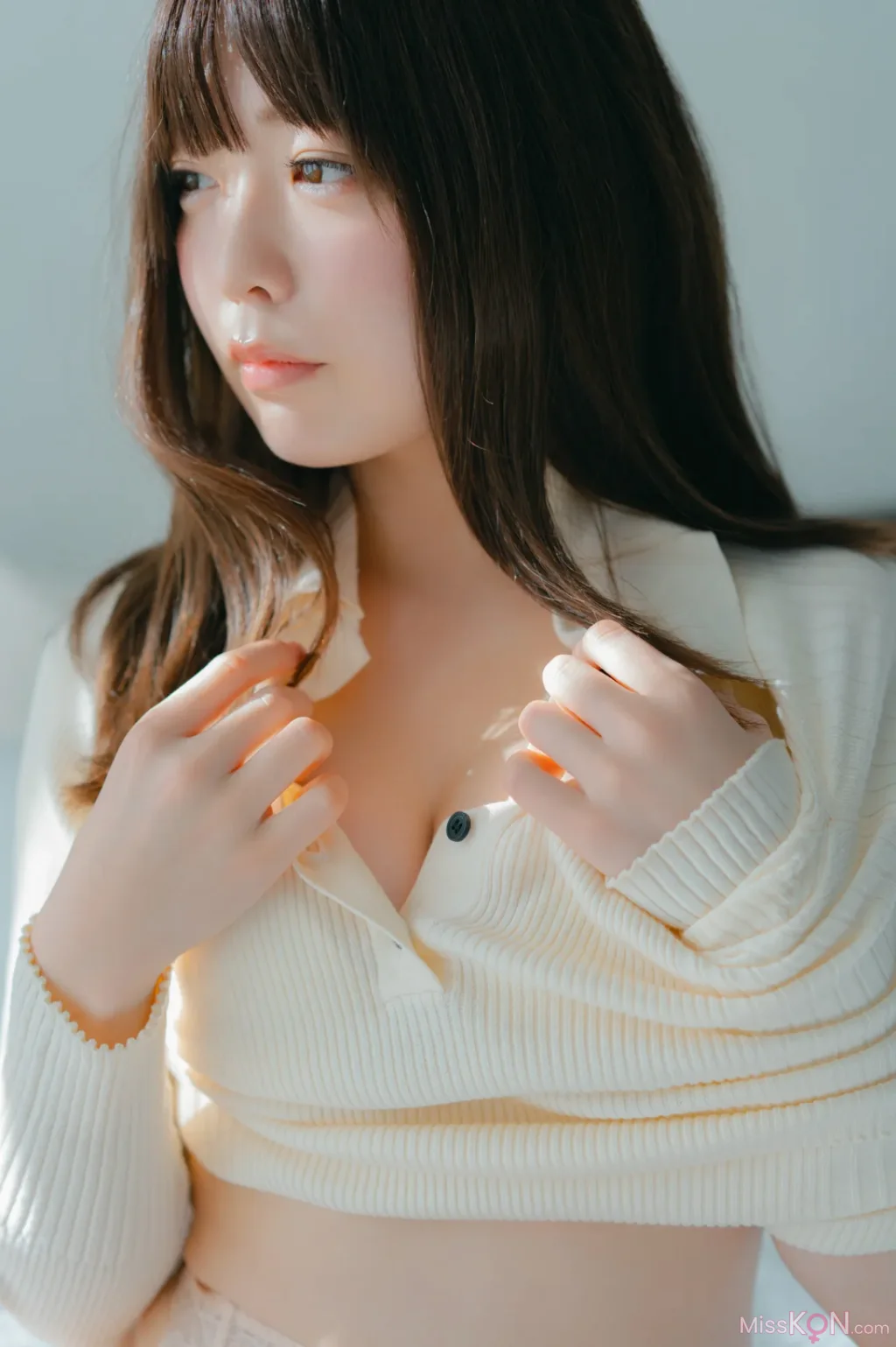 [JP] Kira Shiomi (塩見きら): もちふわＦカップ (15 photos)