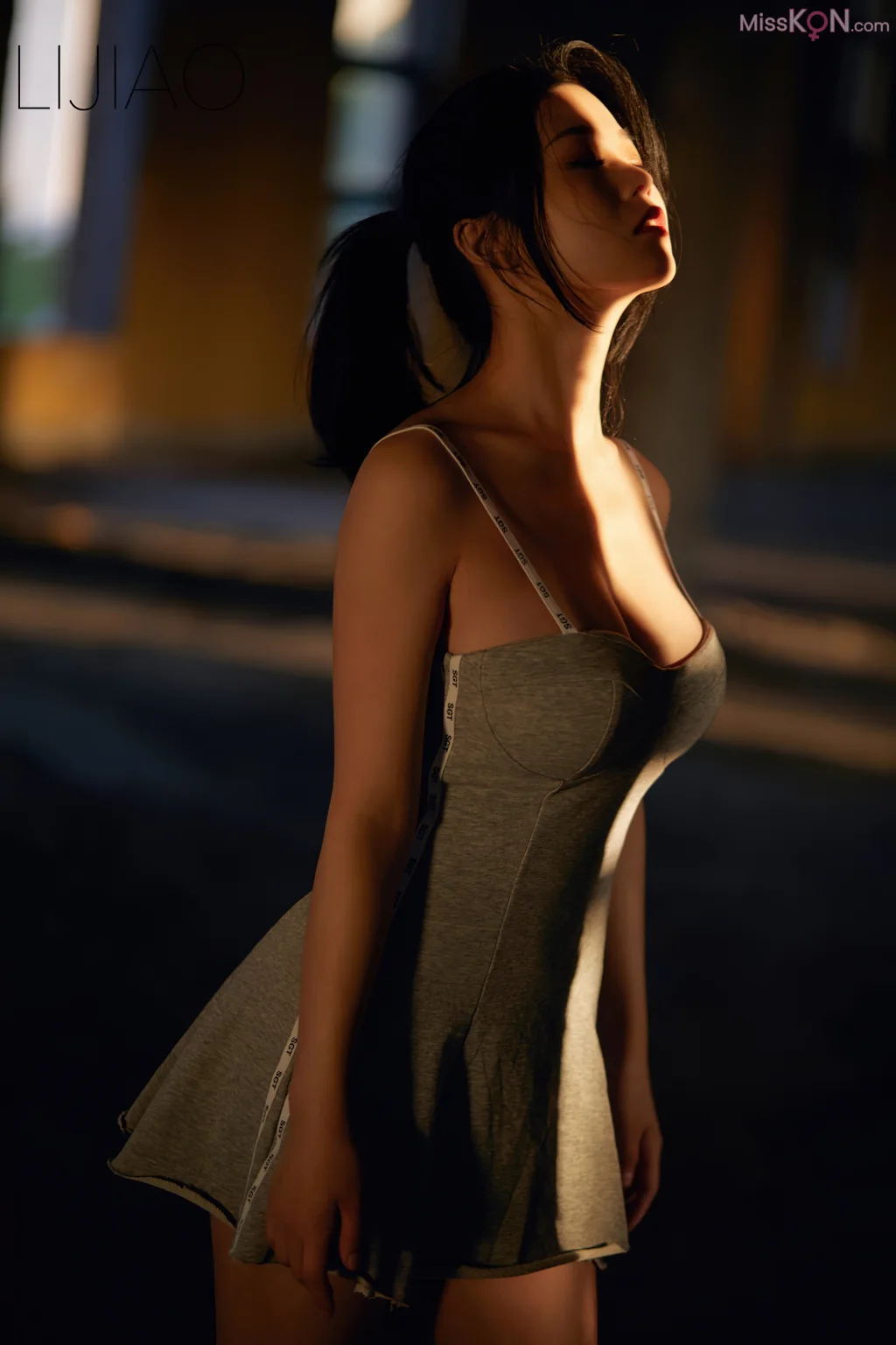 LIJIAO李娇 Vol.007: 情色唯美露脸极品女体艺术私拍 (50 photos)