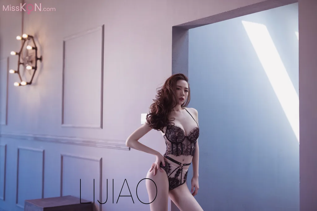LIJIAO李娇 Vol.008: 情色唯美露脸极品女体艺术私拍 (49 photos)