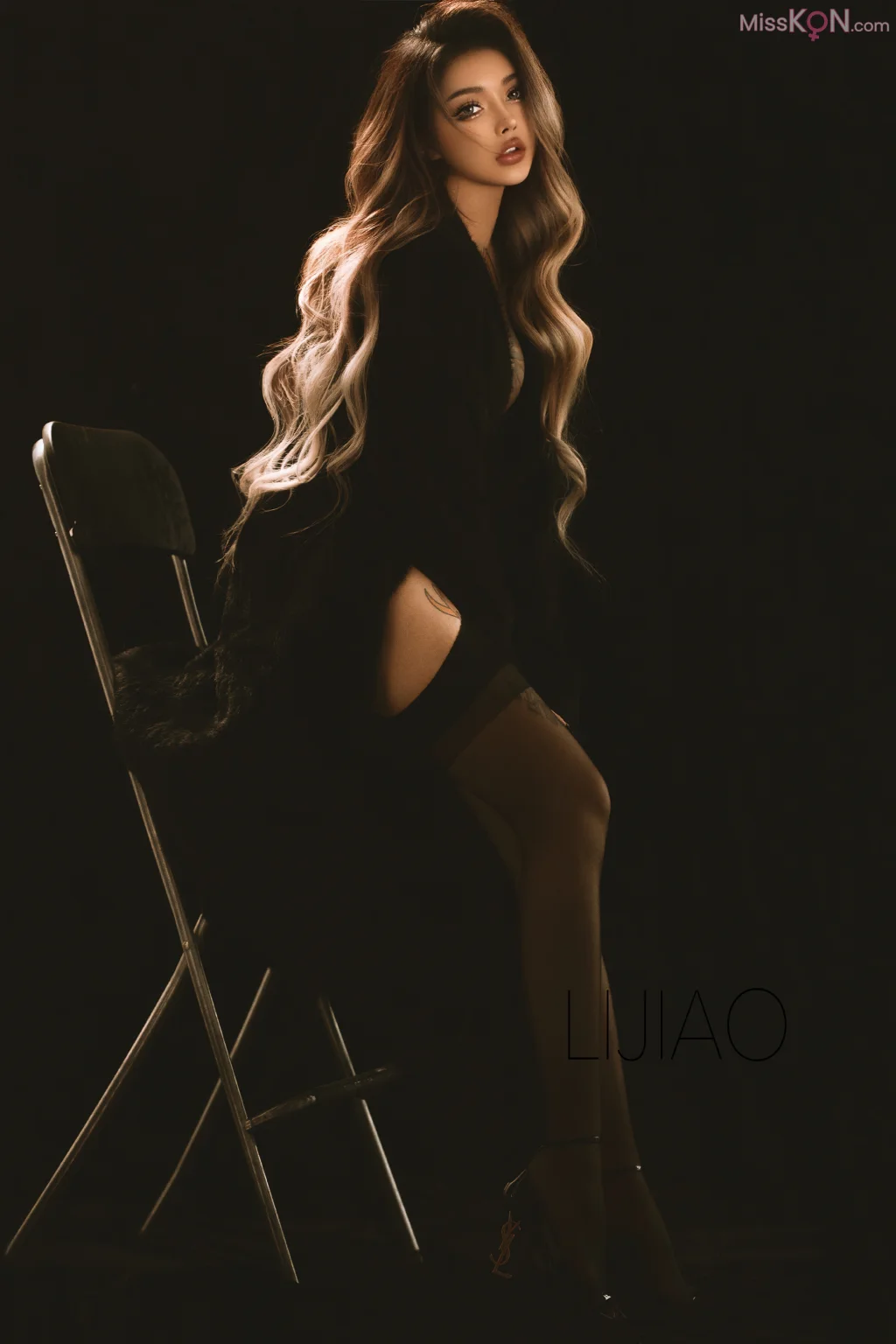 LIJIAO李娇 Vol.009: 情色唯美露脸极品女体艺术私拍 (50 photos)