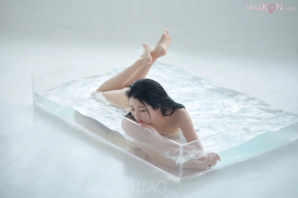 LIJIAO李娇 Vol.009: 情色唯美露脸极品女体艺术私拍 (50 photos)