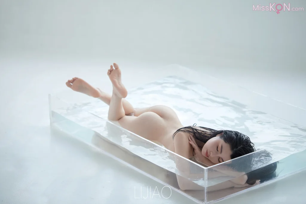 LIJIAO李娇 Vol.009: 情色唯美露脸极品女体艺术私拍 (50 photos)
