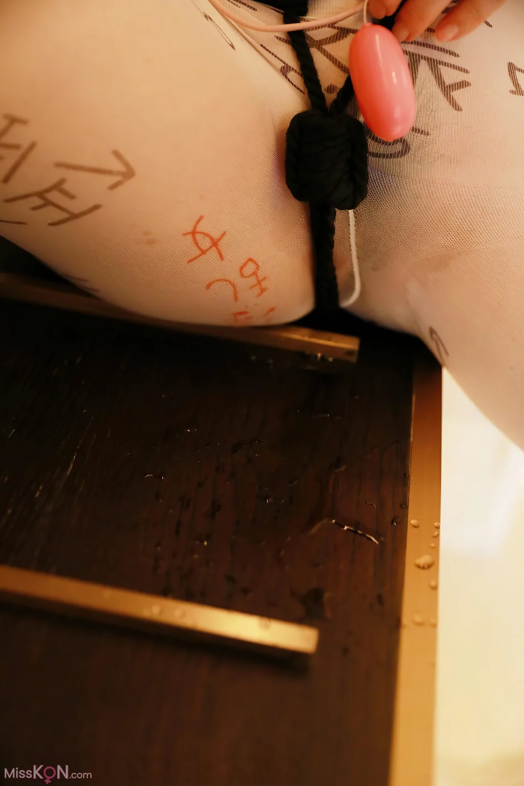 [XR Uncensored] 小薯条nienie: R18 秀人网模特 甜蜜束缚 (91 photos)