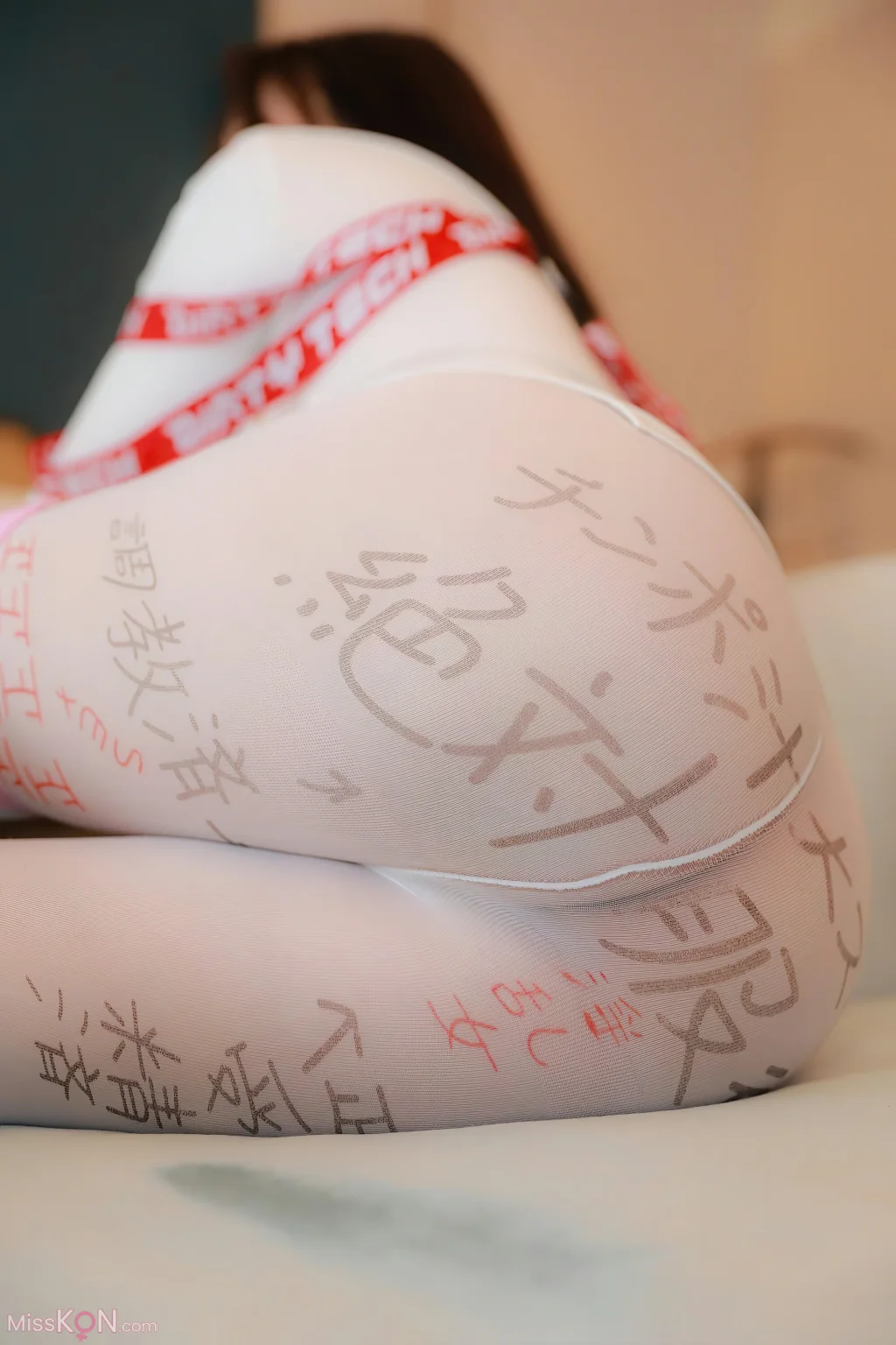 [XR Uncensored] 小薯条nienie: R18 秀人网模特 甜蜜束缚 (91 photos)