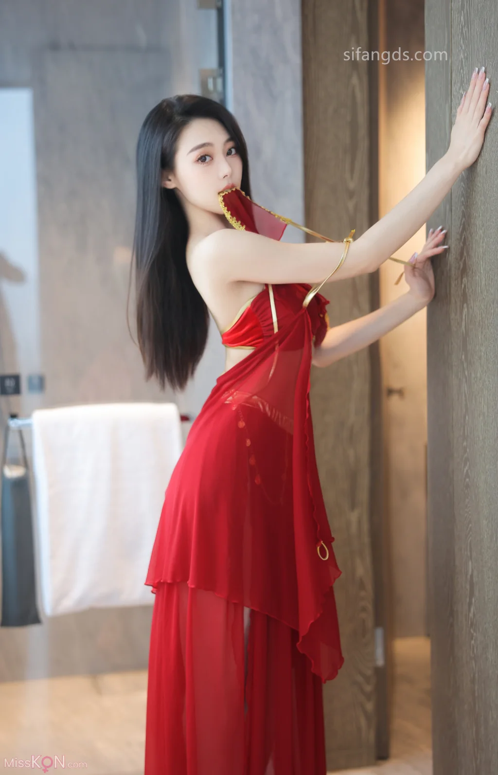 [XR Uncensored] 清妙: R18 秀人网模特 红色舞裙+S (93 ảnh ) - ( Page 1 / 5 )