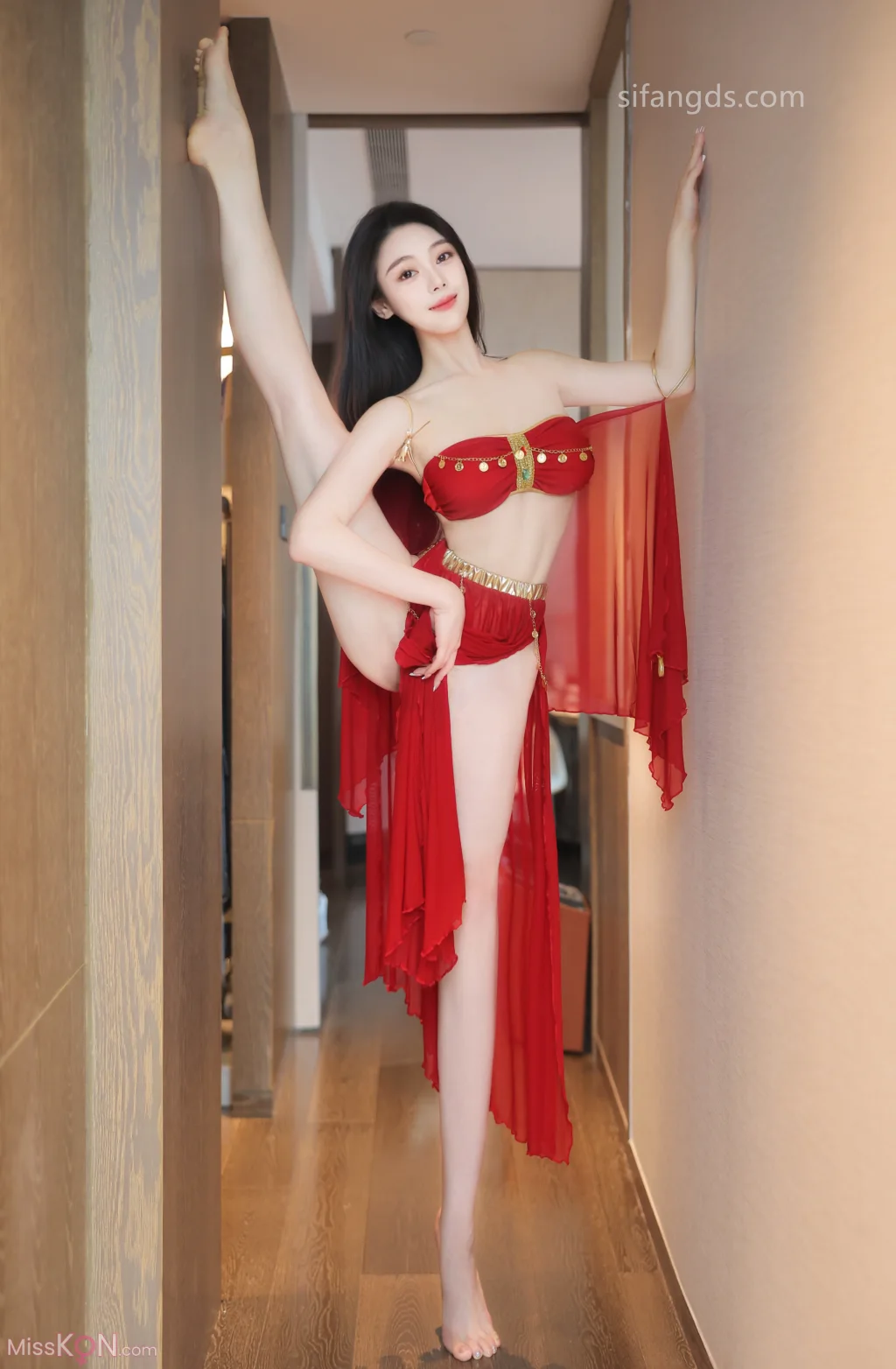 [XR Uncensored] 清妙: R18 秀人网模特 红色舞裙+S (93 ảnh ) - ( Page 1 / 5 )