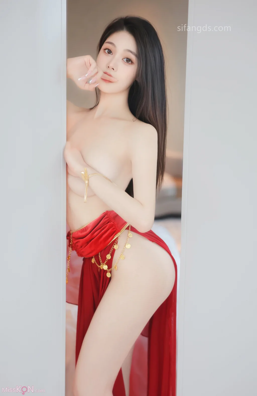 [XR Uncensored] 清妙: R18 秀人网模特 红色舞裙+S (93 photos )