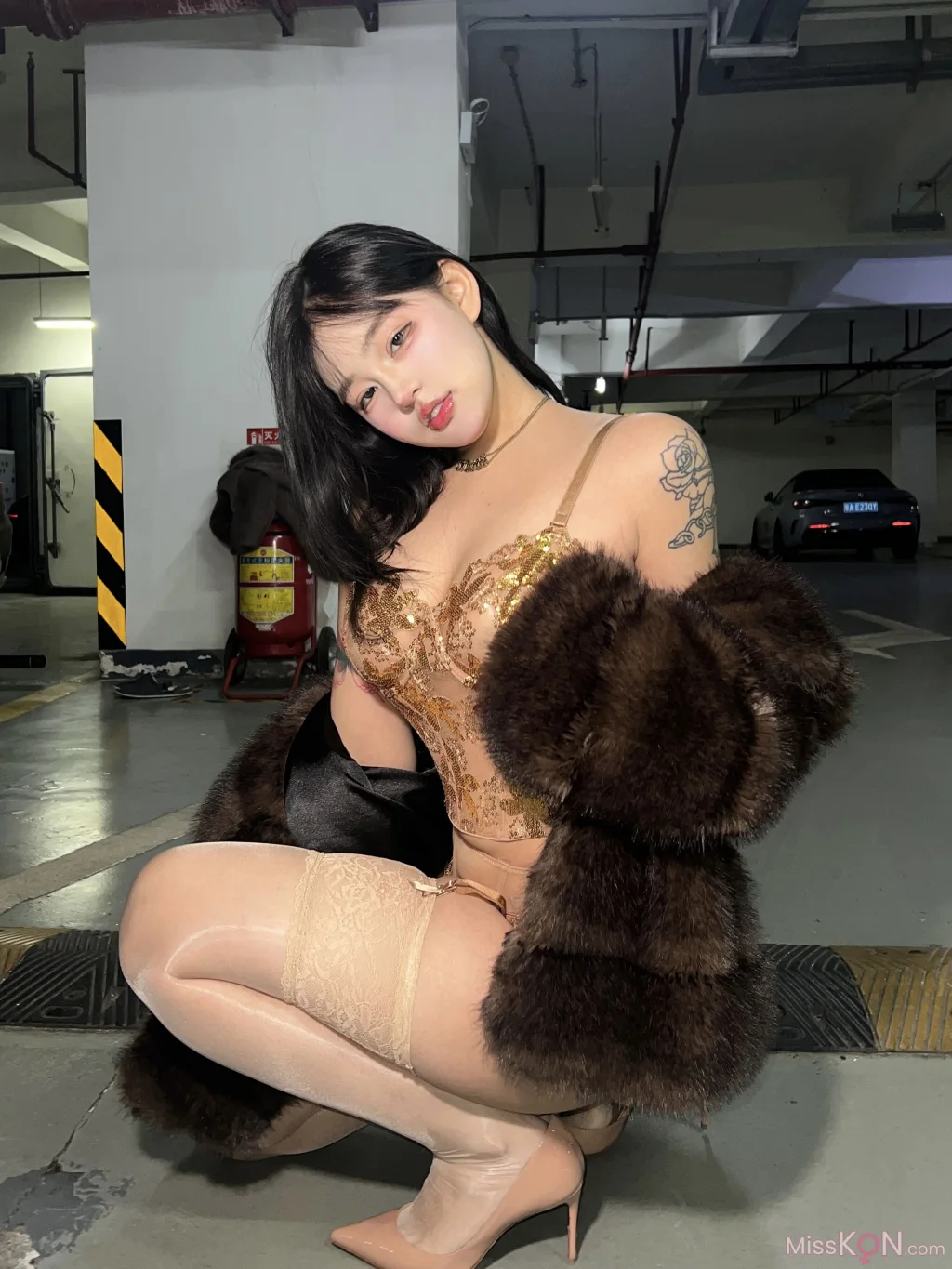 小u优优子: 2024 Collection (96 photos + 1 video) – Page 2