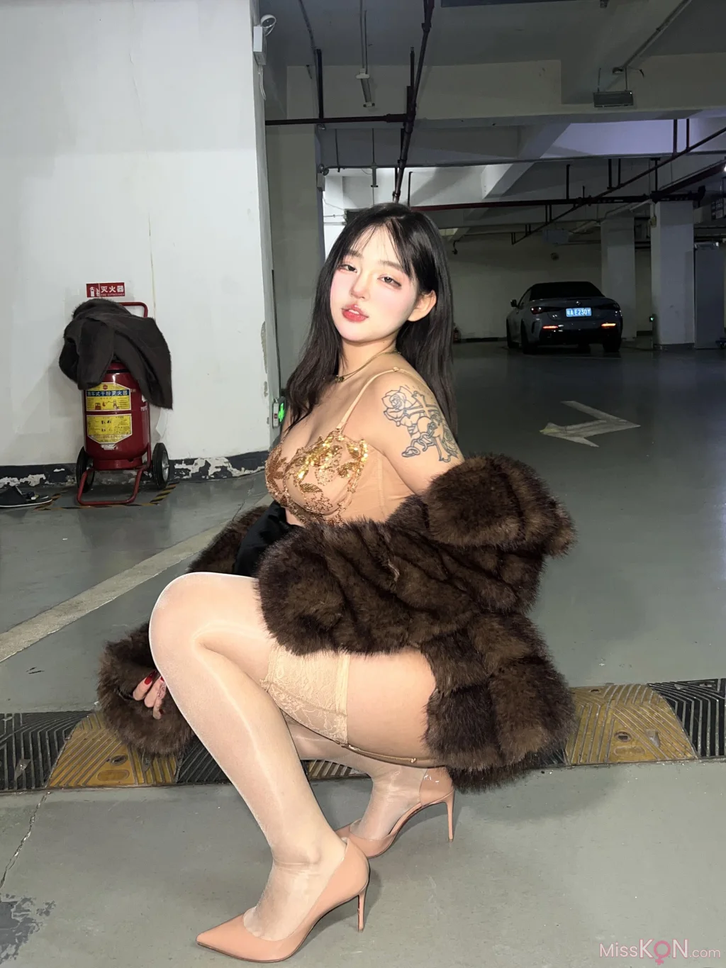 小u优优子: 2024 Collection (96 photos + 1 video) – Page 3