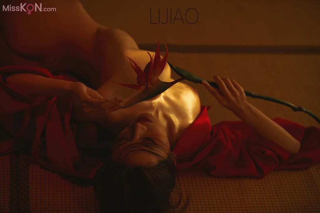 LIJIAO李娇 Vol.010: 情色唯美露脸极品女体艺术私拍 (53 photos)