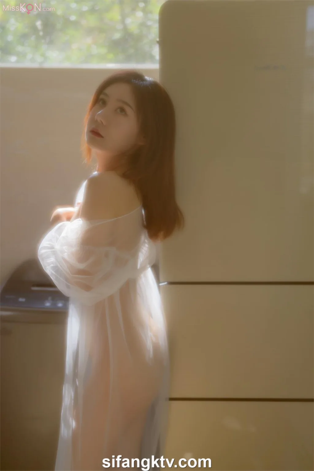 夕颜: 雪白肌肤女神 大尺度福利 (78 photos )