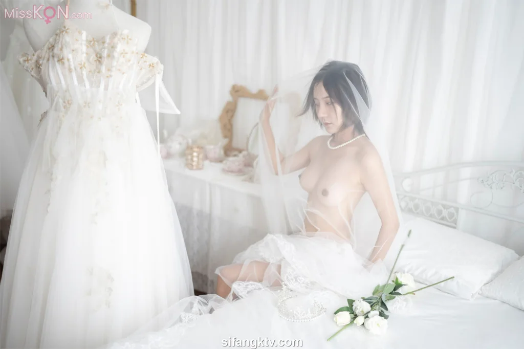 夕颜: 雪白肌肤女神 大尺度福利 (78 photos )